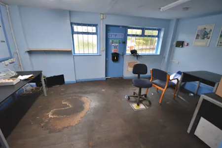 168 Rochdale Old Road, Bury, Workshops To Let - Office