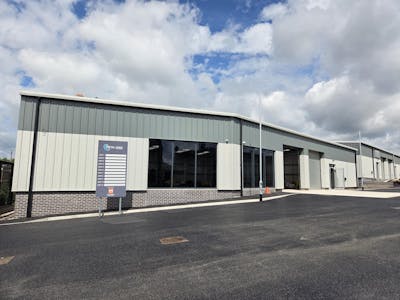 Unit 6, The Metal Yard, 530 Hartshill Road, Stoke-on-Trent, Industrial / Industrial/Logistics / Open Storage / Trade Counter To Let - 1000024731.jpg