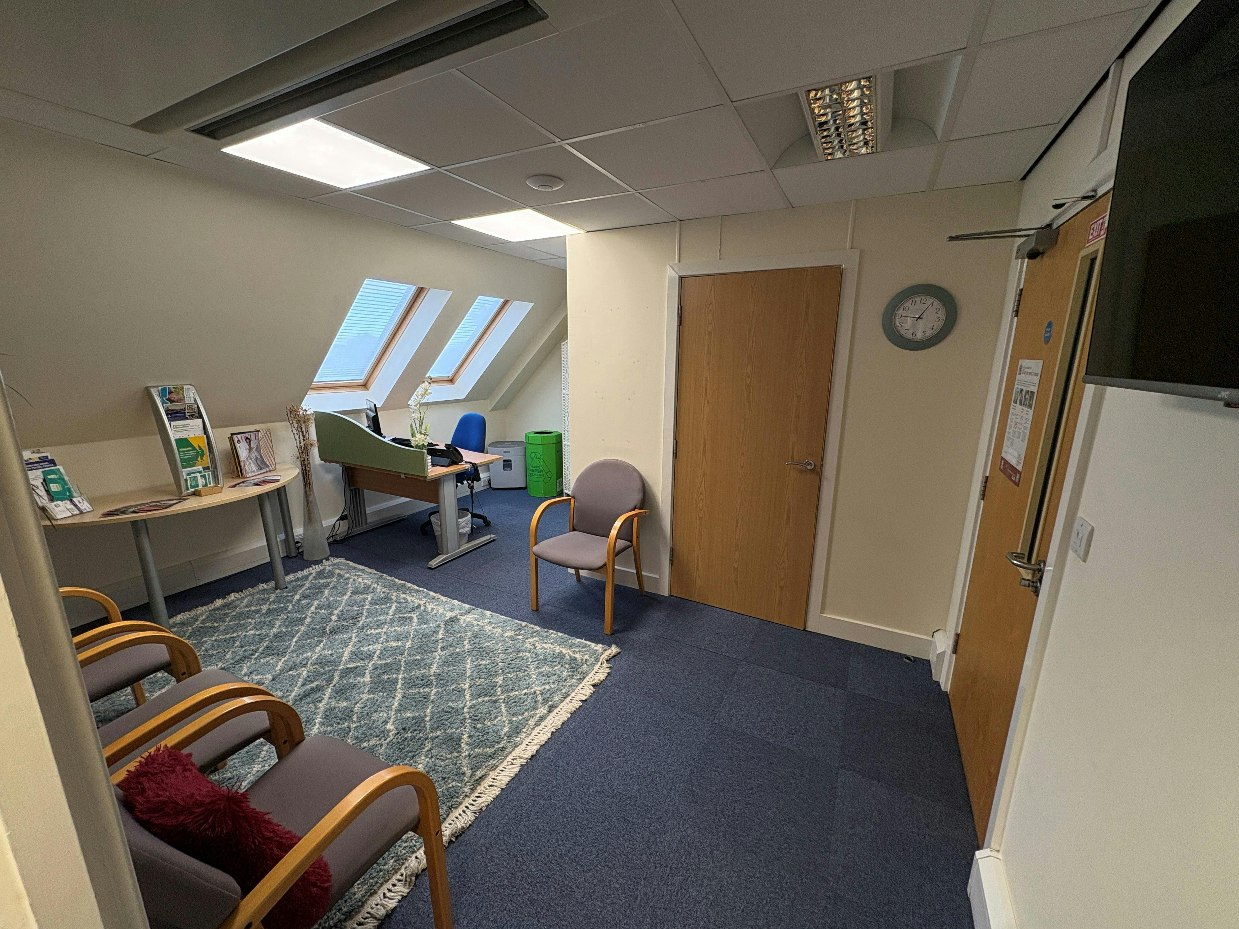 Office in Fareham - photo 2