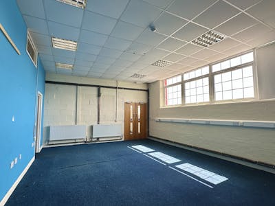 Unit 7 Britannia Estate, Leagrave Road, Luton, Education / Office / Other - Health / Nursery / Church / Education / Wellbeing To Let - Image 5