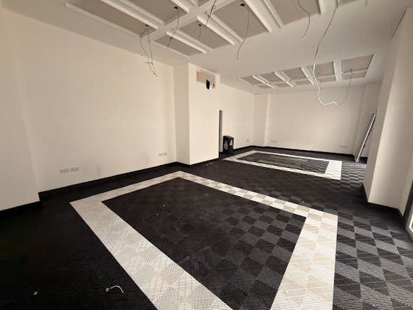 Unit 15b, Roscommon Way, Canvey Island, Industrial To Let - WhatsApp Image 2026-03-18 at 11.46.13 AM (1).jpeg