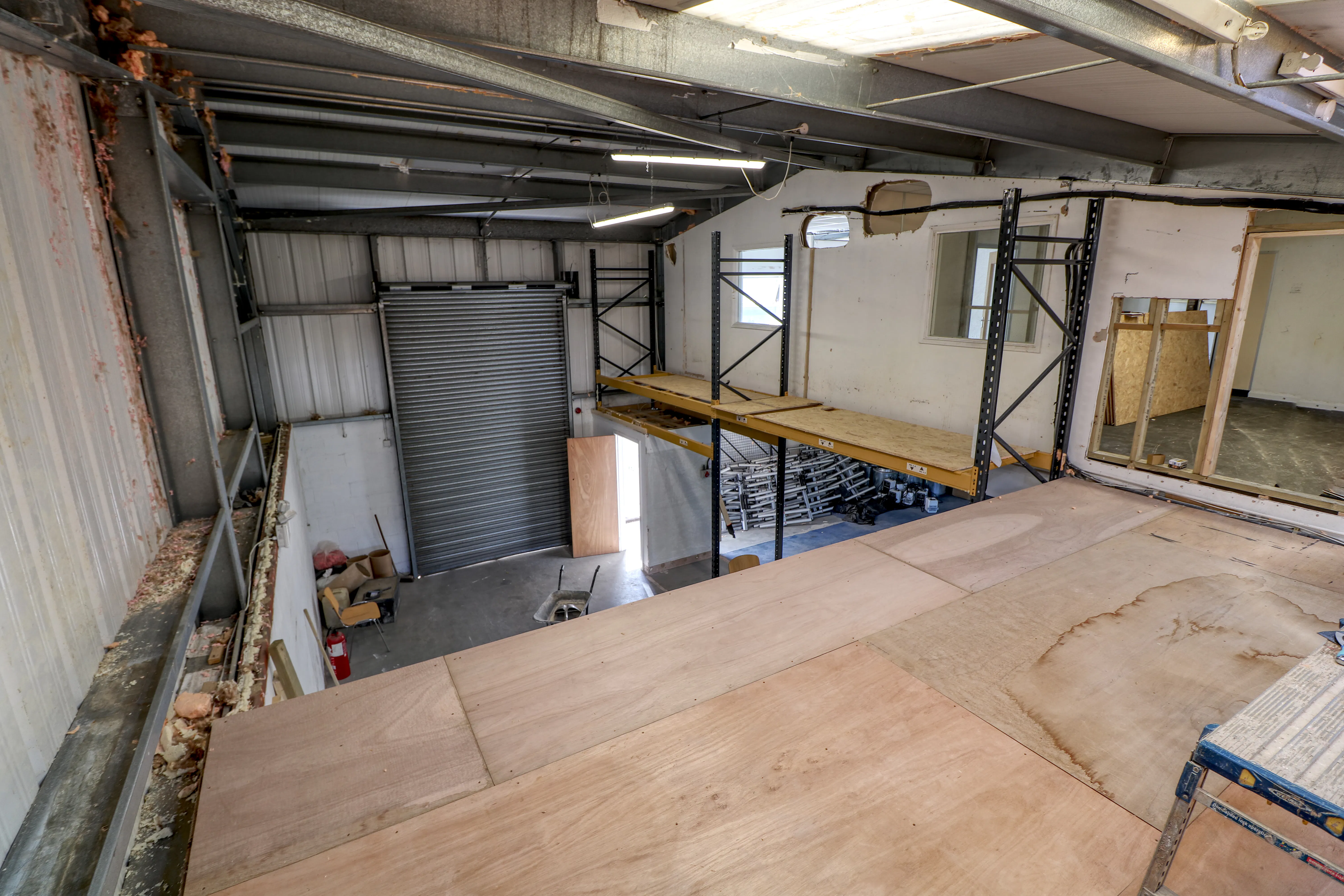 Unit A Henfield Business Park, Henfield, Industrial To Let - Internal 4.jpg