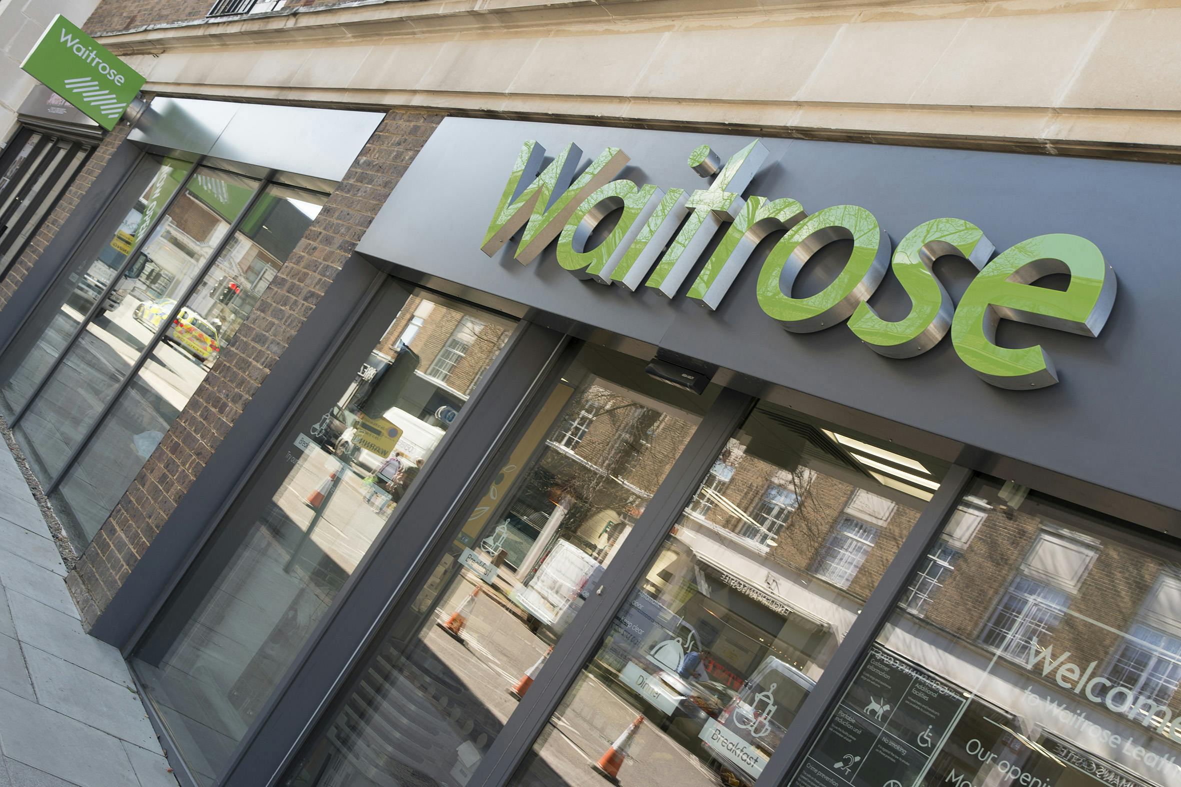 Leatherhead House, Station Road, Leatherhead, Offices, To Let Hurst Warne