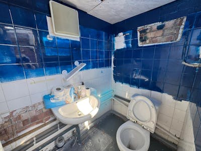 416 Whitmore Way, Basildon, Office / Retail To Let - IMG20250912WA0002.jpg