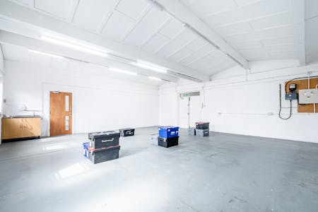 Unit 5.1a/5.1b/5.2 Bayford Street Industrial Centre, London, Industrial / Office To Let - Bayford St 51 52  53  Low Res 14.jpg