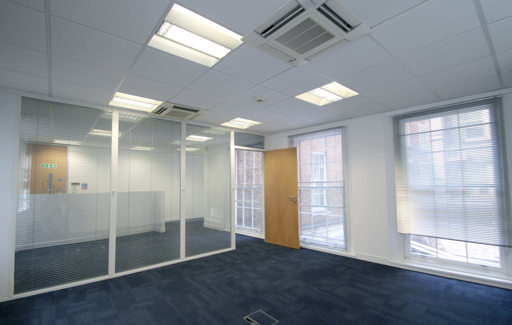 12 Groveland Court, London, Offices To Let - com169210365.jpg