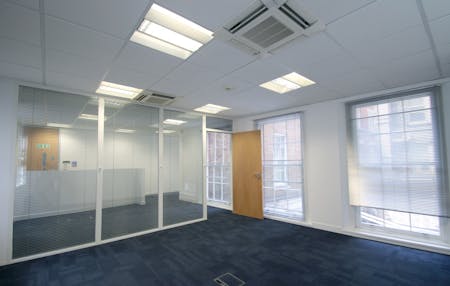 12 Groveland Court, London, Office To Let - com169210365.jpg