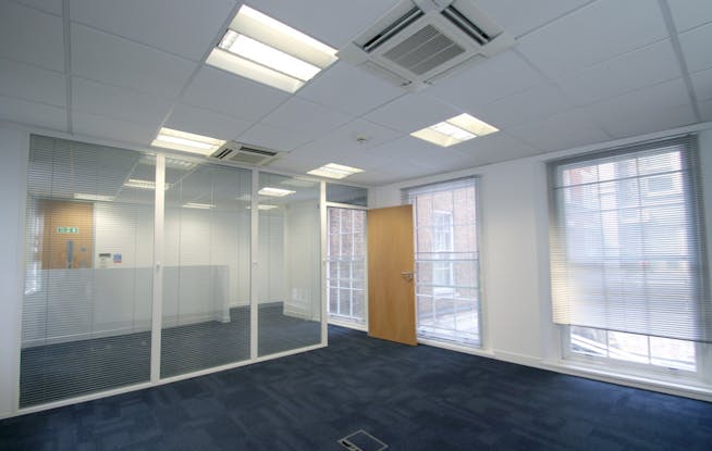 12 Groveland Court, London, Offices To Let - com169210365.jpg