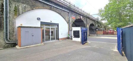 Arch 213, Ponsford Street, London, Industrial To Let - 20260508_140342 - Edited.jpg