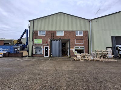 Unit 8 Crow Arch Lane Industrial Estate, Ringwood, Industrial / Warehouse To Let - 20251105_121055.jpg