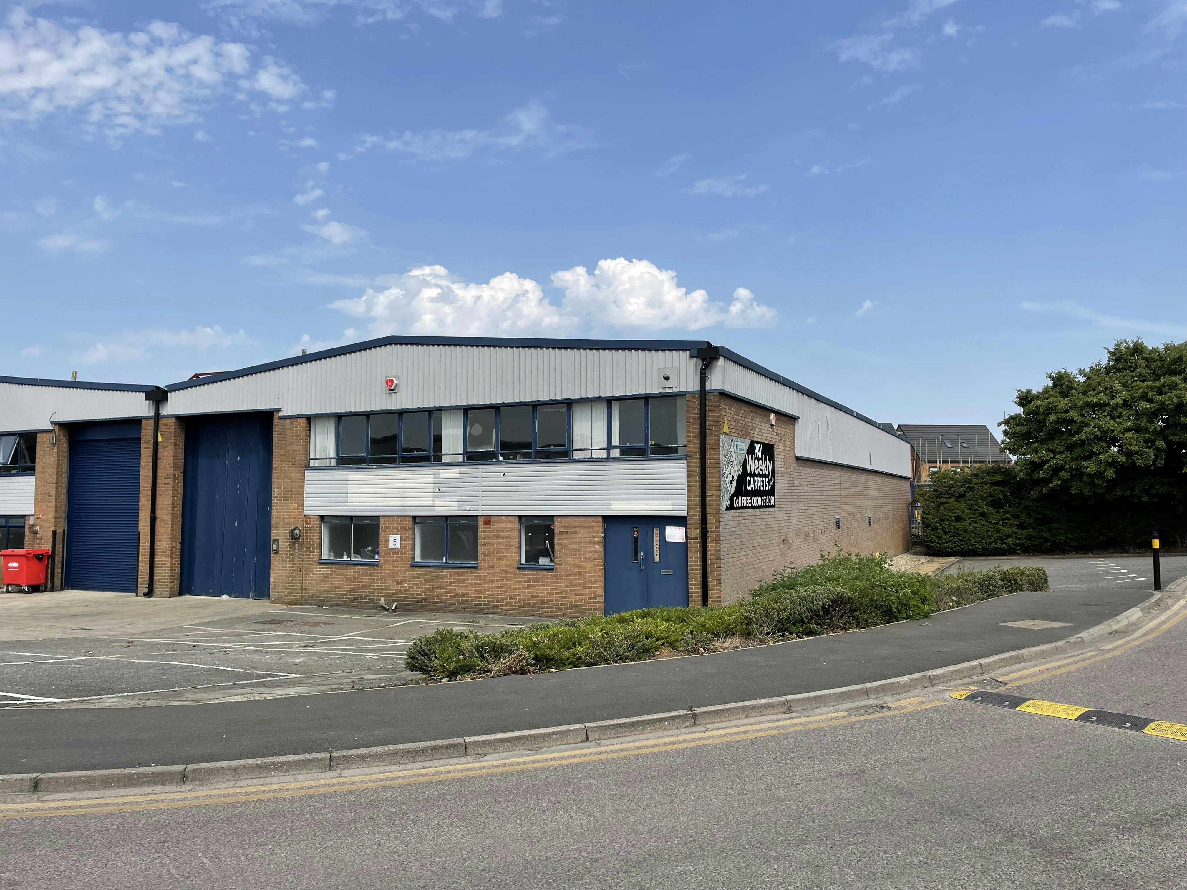 Unit 5 Isis Trading Estate, Isis Trading Estate, Swindon, Industrial To Let - IMG_0659.jpg