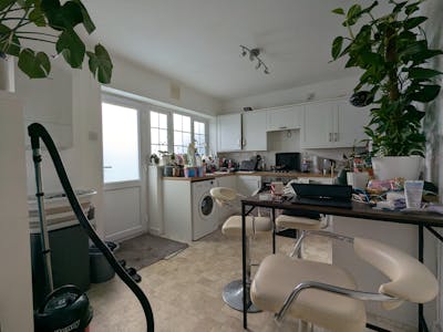 212, London Road, Guildford, Investment For Sale - 1000008237.jpg