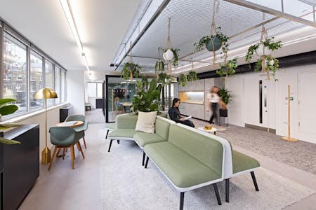 Elm Yard, 10-16 Elm Street, London, Office To Let - _B0A8617.jpg