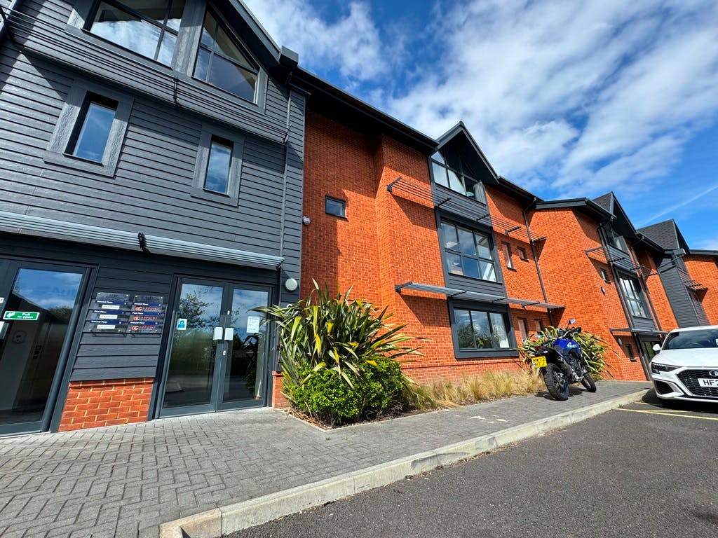 Office in Eastleigh - photo 4