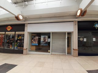 10 Kensington House, Basingstoke, Retail To Let - 20250731_133106.jpg