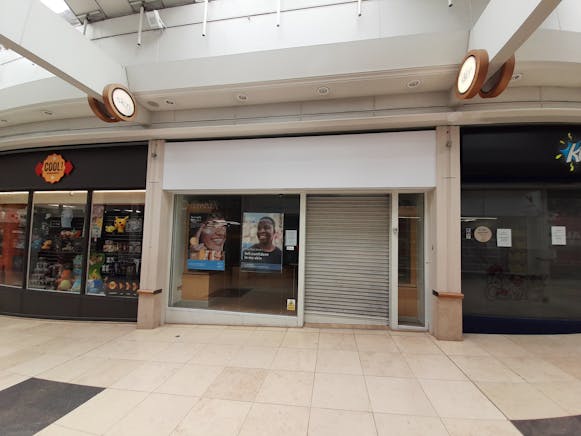 10 Kensington House, Basingstoke, Retail To Let - 20250731_133106.jpg