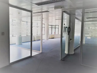 Duque de Ávila 185, Av. Duque D'Ávila, 185, Lisboa, Office To Let / For Sale - ulcdkosuzkqufzlen9ua.jpg