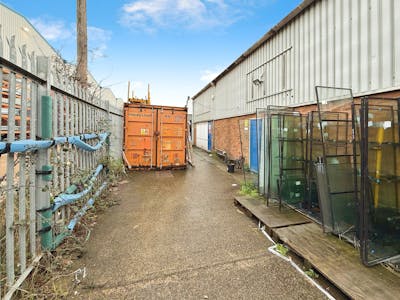 Unit 12, Sandhurst, Canvey Island, Industrial To Let - f9f11c0f-WhatsApp 20Image 202026-02-02 20at 2016.58.34.jpeg
