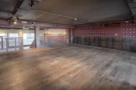 19 Rock Hill, Blackrock, Retail To Let - 3-L1010204.jpg