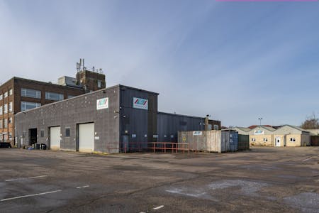 Central, Martinfield, Welwyn Garden City, Open Storage To Let / For Sale - WGC_009.jpg