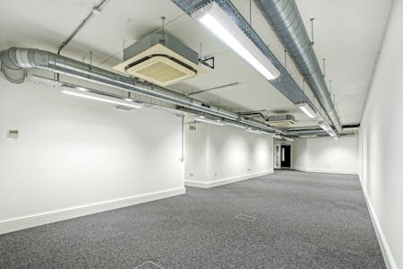 Cosmopolitan House, 2 Phipp Street, London, Gym / Healthcare / Leisure / Office / Showroom To Let - DSC01753.jpg