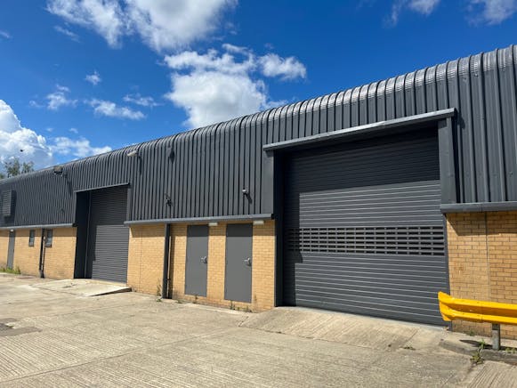 Unit 3C Blackworth Industrial Estate, Blackworth Road, Swindon, Industrial To Let - Building 3  4.jpg