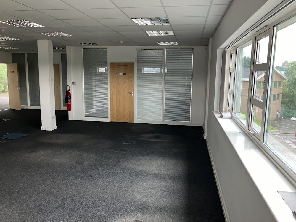 Second Floor No. 2 The Quadrant, Green Lane - Image 4