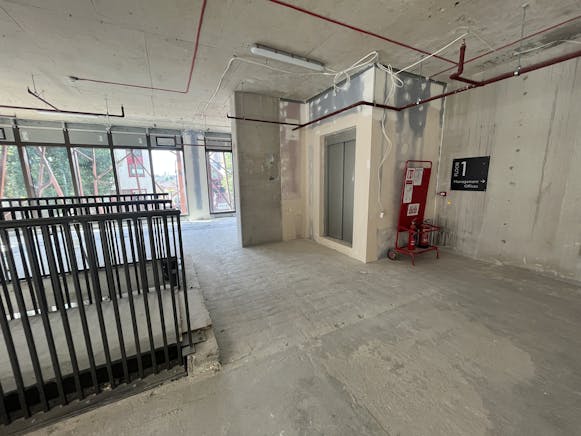 One Thames Quay, London, Health & Fitness / Health & Fitness / Offices / Restaurant / Retail To Let / For Sale - IMG_7824 1.JPG