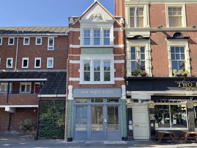 188 Tooley Street, Southwark, SE1, London, Leisure / Office / Retail To Let - 118 Tooley Street  ThreeStory Brick Building With GroundFloor Entrance.jpg
