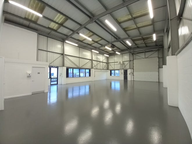 8 Alpha Centre, North Lane, Aldershot, Warehouse & Industrial To Let - 20240103_115220.jpg