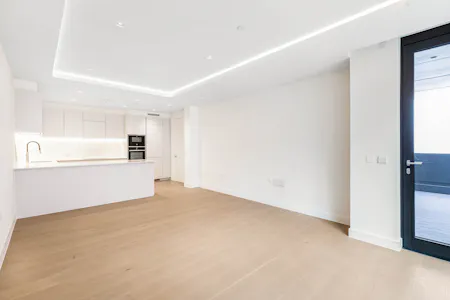 Flat 9, London, Residential Flat To Let - Open-Plan Reception / Kitchen