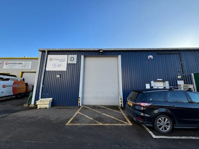 Unit D, De Clare House, Caerphilly, Industrial To Let - Unit D De Clare 04.jpg