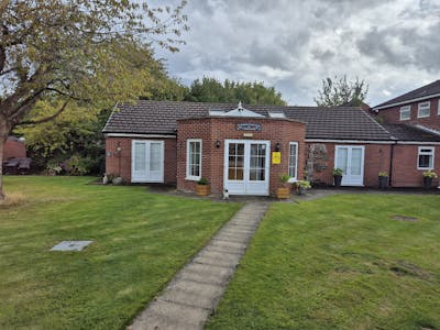 Beechwood Cancer Care Centre, Chelford Grove, Stockport, D1 (Non Residential Institutions) / Office / Residential For Sale - 20250901_152722.jpg