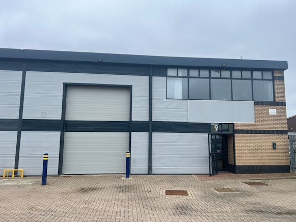 Unit 9, London To Let - IMG_2354.jpg