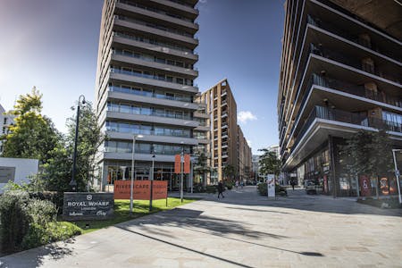 Unit 22.09 - Royal Wharf Development, London, Retail To Let - SO2_5885.jpg