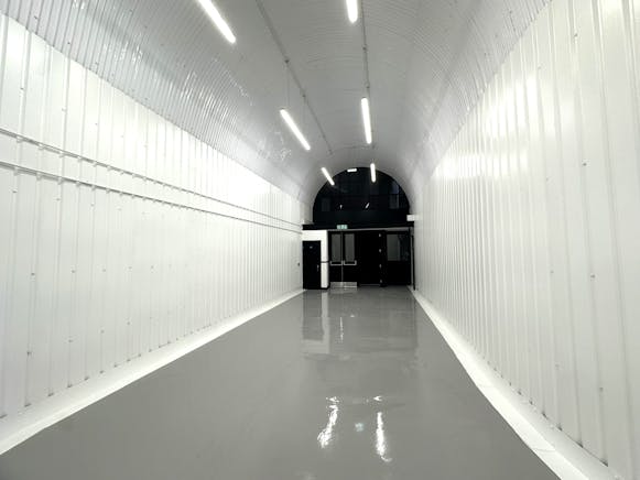 Arch 11 Goswell Hill, Windsor, Leisure / Offices / Retail To Let - IMG_4086.JPEG