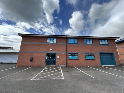 Leask House, Hanbury Road, Bromsgrove, Office To Let - Leask House2.jpg