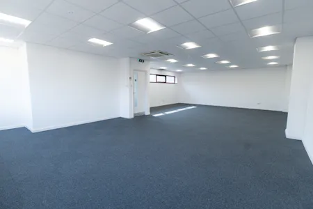 Unit 4, 79 Sumner Road, Croydon, Industrial / Industrial / Storage / Industrial / Warehouse / Workshops To Let - Unit 4 INT-10.jpg