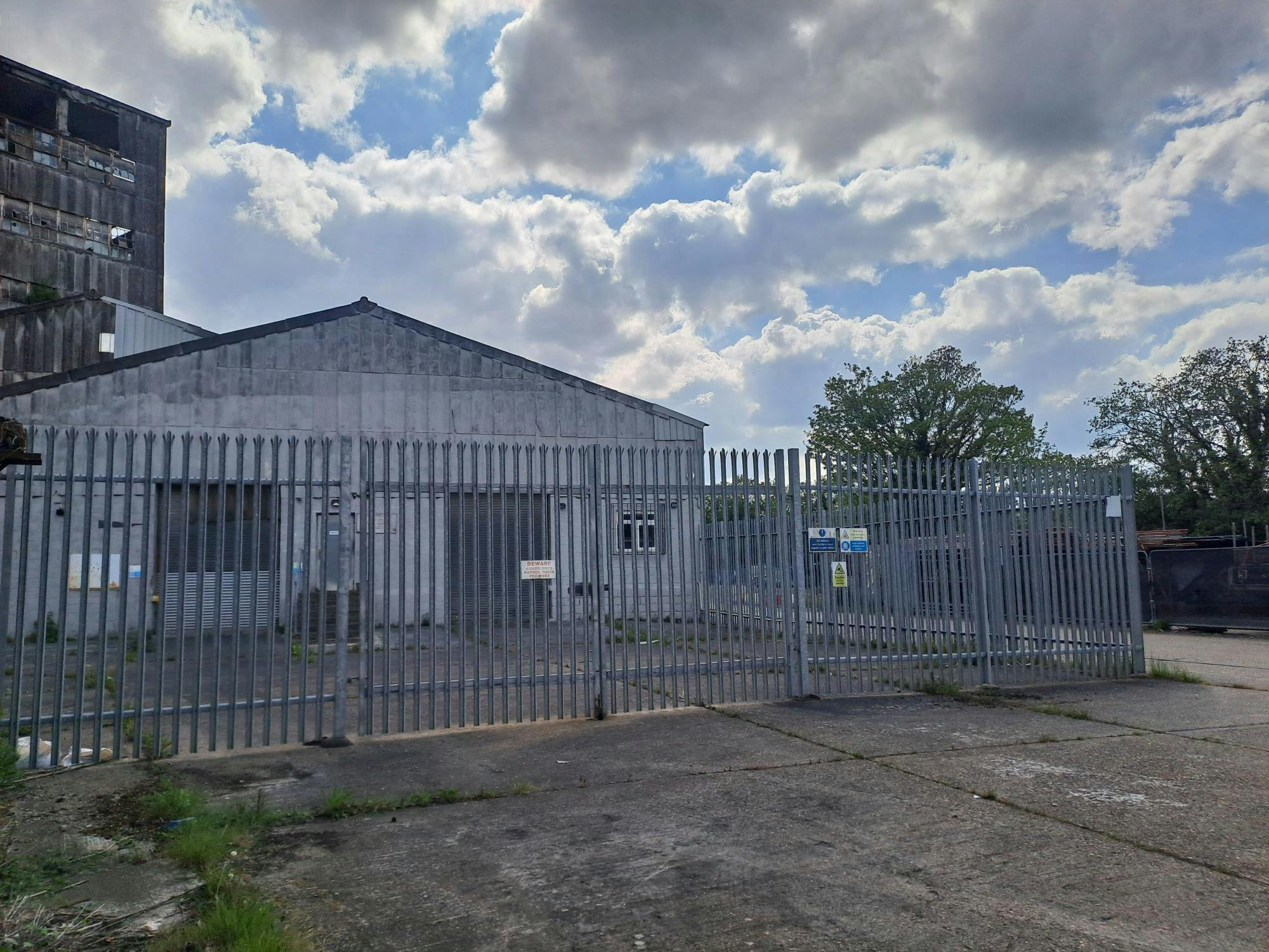 Storage in Upper Beeding - photo 4