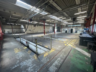 BT Fleet Garage, Nottingham, Industrial / Warehouse To Let - 226317 photo 2.JPG