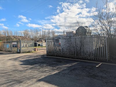 Unit 9 Stubs Industrial Estate, Hollybush Lane, Aldershot, Industrial / Open Storage To Let - PXL_20260224_133639859.MP.jpg