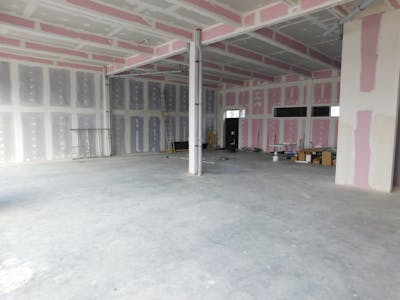 Units 1 & 2, Port Talbot, Restaurant / Cafe / Retail To Let - IMG1894.JPG