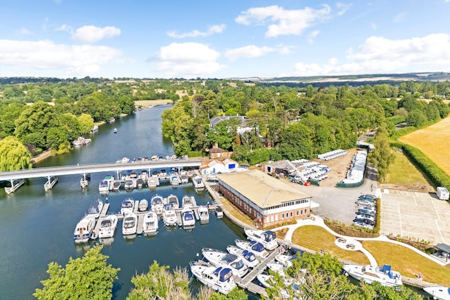 DB Marine Building, Ferry Lane, Cookham on Thames, Offices To Let - 95149_D B Marine Cookham Bridge 33.jpg