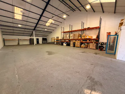 Unit 16 Progress Road, Leigh-On-Sea, Industrial To Let - WhatsApp Image 2026-06-09 at 10.08.00 AM (4).jpeg