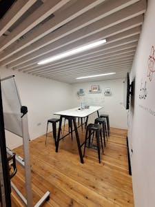 21 Downham Road, London, Office Lease Assignment - 21 Downham Rd  Int 8.jpg