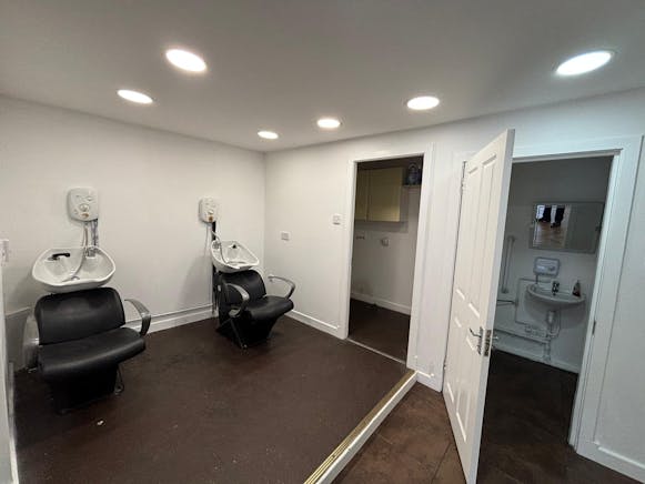 169 Main Road, Johnstone, Retail To Let - PHOTO20250714163845 2.jpg