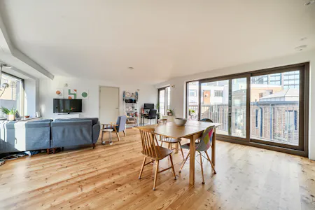 22/23 Holywell Row, London, Investment / Mixed Use / Office / Residential For Sale - 1521451 (15).jpg