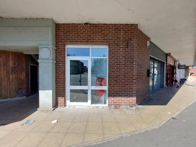 First Floor Premises, 21A Canute Place, Knutsford, Retail / Office To Let - Image 1