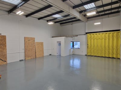 Unit 8, Stockport, Industrial/Logistics To Let - 20240904_102153.jpg