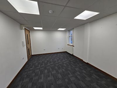 13 Main Street, Glasgow, Office To Let - 20240215_104150.jpg